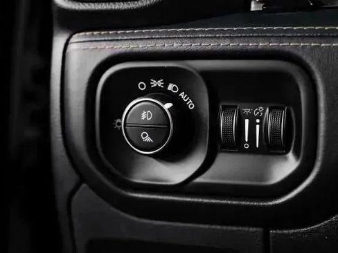 Used 2019 RAM 1500 Limited w/ Advanced Safety Group image 27