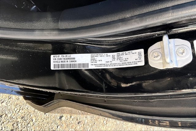 Used 2025 Chrysler Pacifica Select FWD image 19