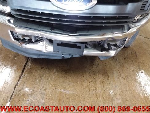 Used 2017 Ford F250 XL w/ Power Equipment Group image 14