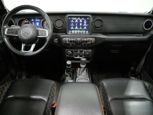 Used 2022 Jeep Wrangler Unlimited Sahara AWD/4WD image 10