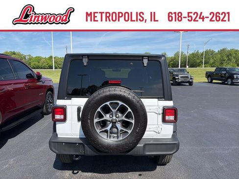 Used 2022 Jeep Wrangler Unlimited Sport AWD/4WD image 4