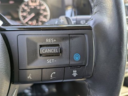 Used 2023 Nissan Pathfinder SL image 18