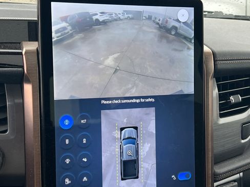 Used 2024 Ford F150 Lightning Lariat image 20