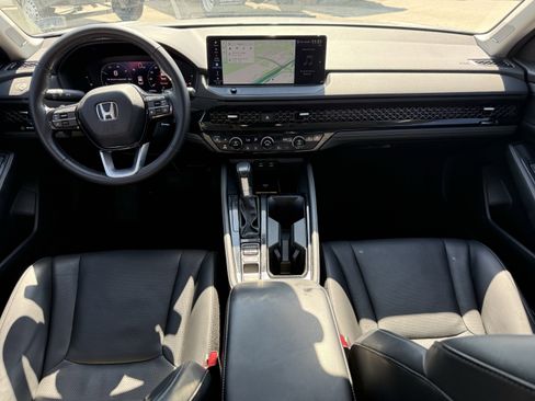 Used 2023 Honda Accord Touring image 13