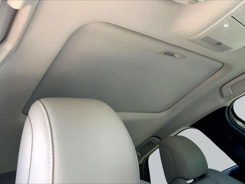 Used 2024 MAZDA CX-30 AWD 2.5 S w/ Preferred Package image 14
