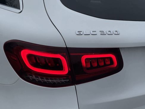 Used 2022 Mercedes-Benz GLC 300 4MATIC image 39