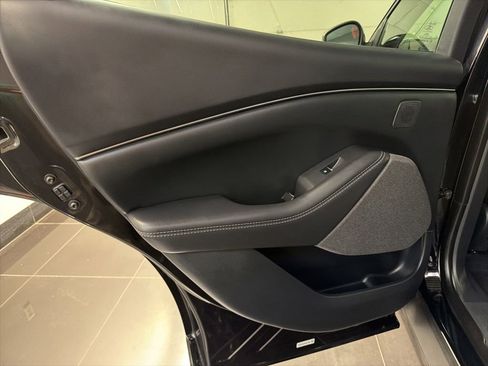 Used 2023 Ford Mustang Mach-E Premium AWD/4WD image 35