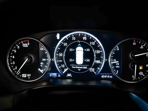 Used 2023 Buick Enclave Avenir image 24