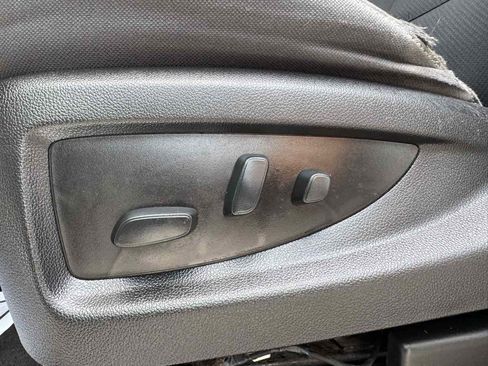 Used 2018 Chevrolet Silverado 1500 LT w/ All Star Edition AWD/4WD image 23