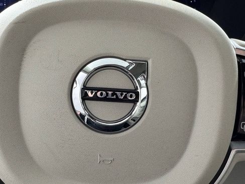 Certified 2025 Volvo XC90 B6 Plus w/ Protection Package Premier AWD/4WD image 31