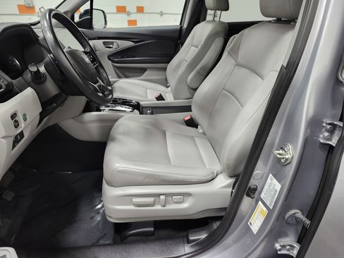 Used 2021 Honda Pilot Touring image 28