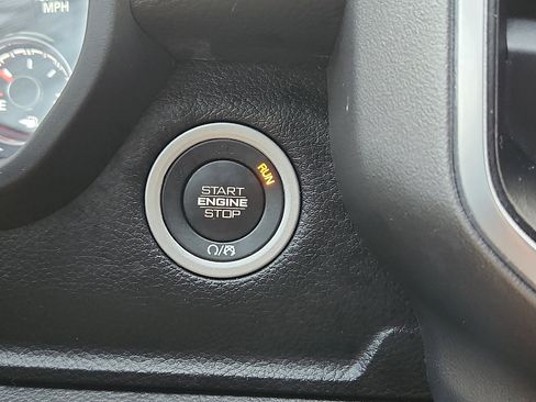 Certified 2022 RAM 1500 Big Horn image 23