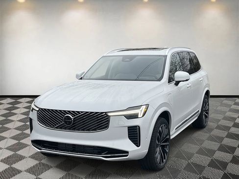 New 2026 Volvo XC90 T8 Ultra image 7