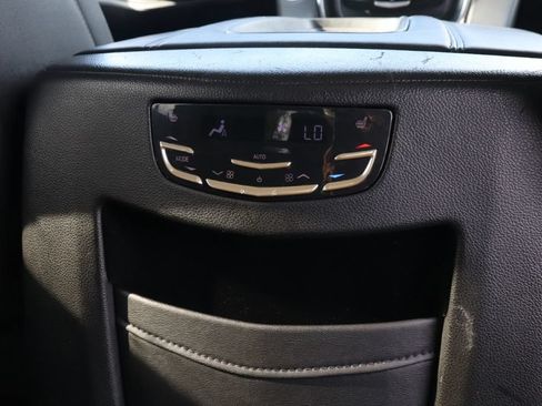 Used 2017 Cadillac Escalade Luxury AWD/4WD image 20
