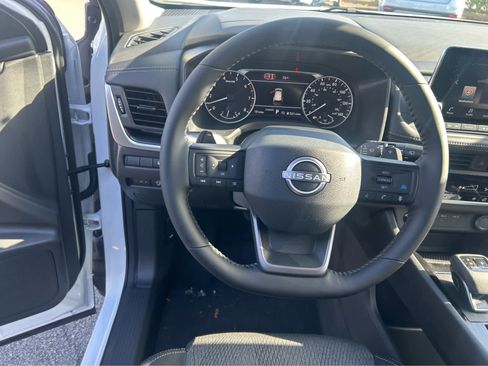 New 2026 Nissan Rogue SV FWD image 6