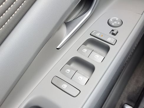 New 2026 Hyundai Elantra Sport FWD image 21