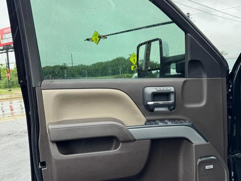Used 2019 Chevrolet Silverado 2500 LTZ w/ Duramax Plus Package AWD/4WD image 15