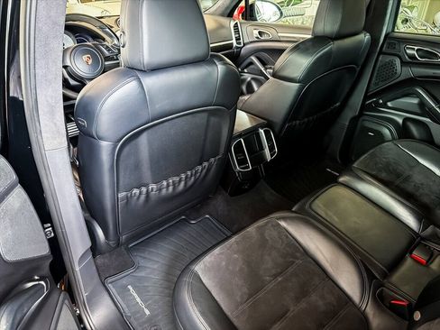 Used 2013 Porsche Cayenne GTS w/ Carbon Fibre Interior Pkg AWD/4WD image 20