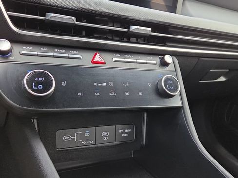 Certified 2025 Hyundai Sonata SEL AWD/4WD image 14