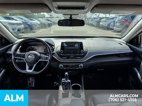 Used 2024 Nissan Altima 2.5 SR FWD image 20