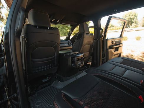 Used 2022 RAM 1500 Big Horn w/ Built-to-serve Edition image 20