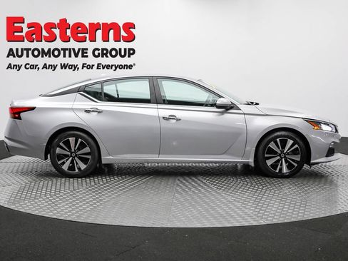 Used 2022 Nissan Altima 2.5 SV image 8