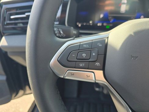 New 2026 Volkswagen Jetta SE FWD image 30