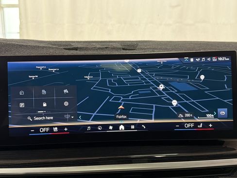 Used 2024 BMW X6 xDrive40i w/ Executive Package image 24