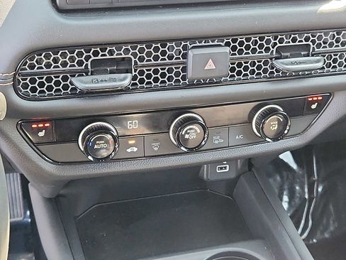 Used 2024 Honda HR-V Sport image 15