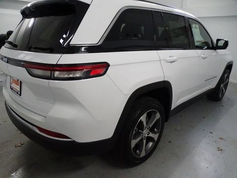 Certified 2023 Jeep Grand Cherokee 4WD 4xe w/ Luxury Tech Group II image 19