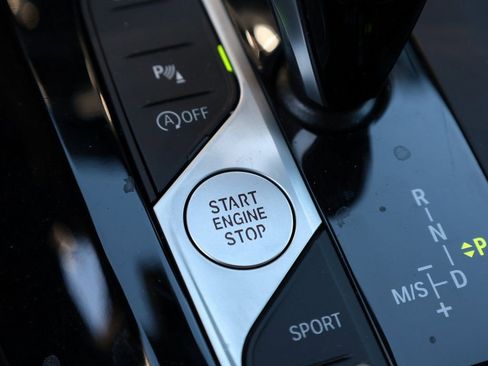 Used 2025 BMW X4 xDrive30i image 29