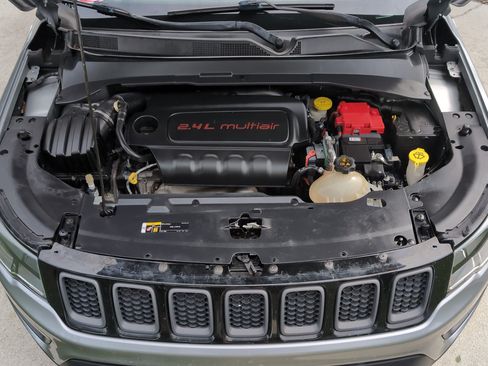 Used 2020 Jeep Compass Trailhawk AWD/4WD image 32