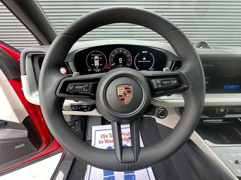 Certified 2025 Porsche Cayenne E-Hybrid AWD/4WD image 19