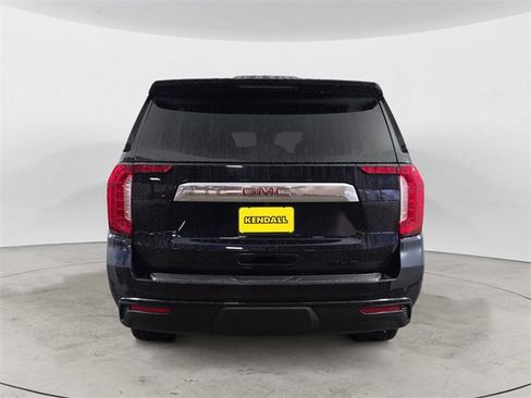 Used 2023 GMC Yukon XL SLE image 4