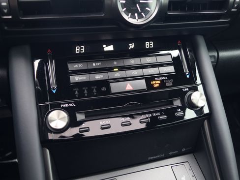 Used 2025 Lexus IS 350 F Sport image 25