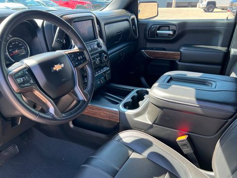 Used 2021 Chevrolet Silverado 1500 High Country w/ Technology Package AWD/4WD image 15