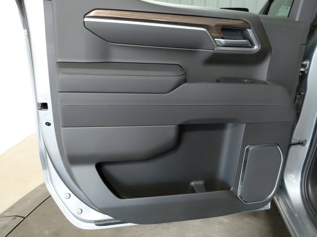 New 2026 Chevrolet Silverado 1500 RST AWD/4WD image 17