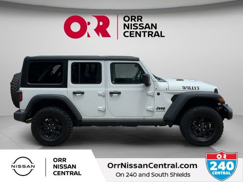 Used 2024 Jeep Wrangler Unlimited Sport AWD/4WD image 4
