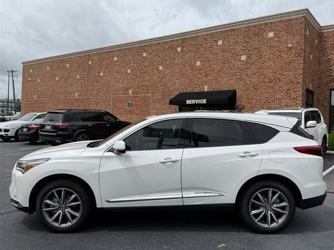 Used 2024 Acura RDX SH-AWD w/ Technology Package image 2