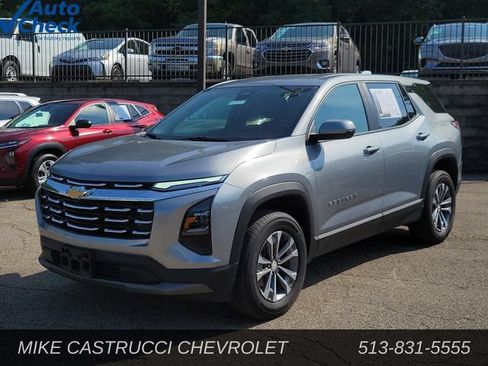 Used 2026 Chevrolet Equinox LT w/ Convenience Package II FWD image 1