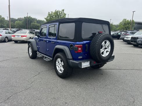Used 2018 Jeep Wrangler Unlimited Sport S AWD/4WD image 7