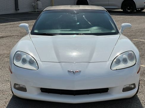 Used 2007 Chevrolet Corvette Coupe w/ Performance Package RWD image 10