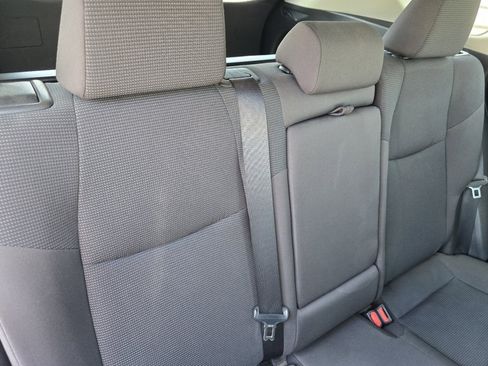 Certified 2021 Toyota RAV4 LE AWD/4WD image 19