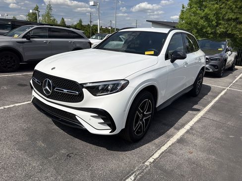 Certified 2025 Mercedes-Benz GLC 300 4MATIC image 4