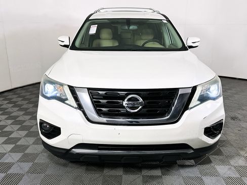 Used 2018 Nissan Pathfinder SV image 8