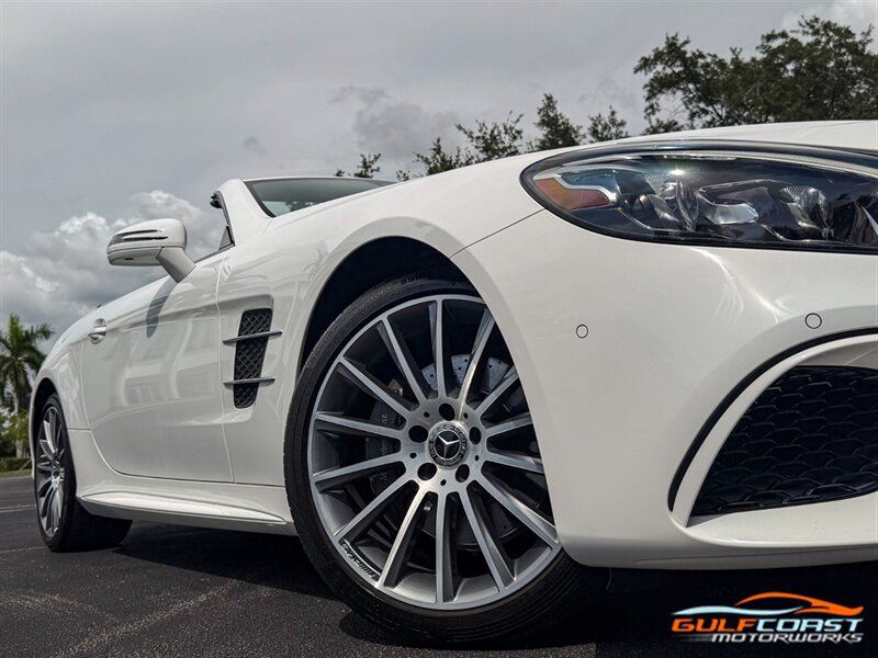 Used 2019 Mercedes-Benz SL 550 w/ Driver Assistance Package image 69