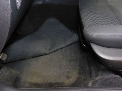 Used 2010 Dodge Charger AWD image 24