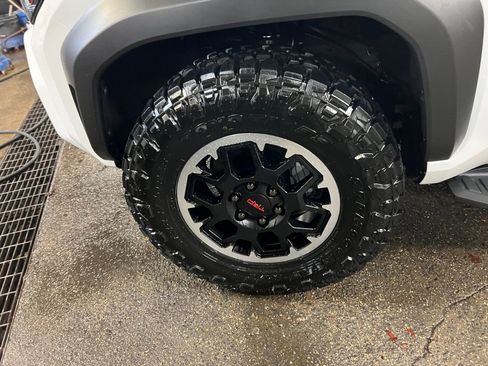 Used 2025 Toyota 4Runner TRD Off-Road Premium image 31