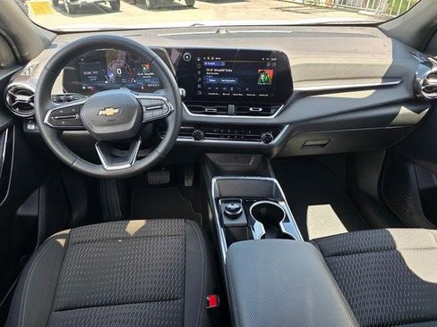Certified 2026 Chevrolet Equinox LT FWD image 15
