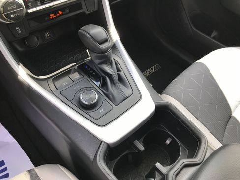 Certified 2023 Toyota RAV4 XLE AWD/4WD image 19